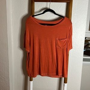 American Eagle soft & sexy large peach color